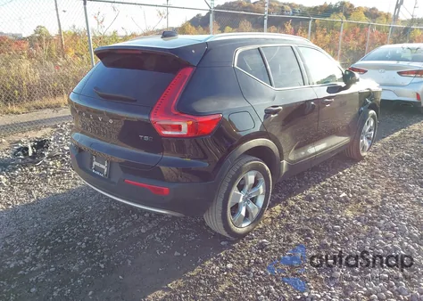 2019 Volvo Xc40 T5 Momentum/T5 R-Design z USA, uszkodzony, nr VIN YV4162XZ9K2019430